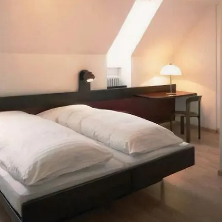 Continental מלון